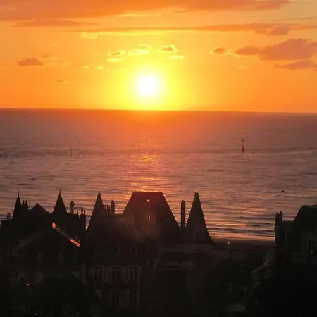 Superbe Deux Pieces Vue Avec Jardin Lägenhet