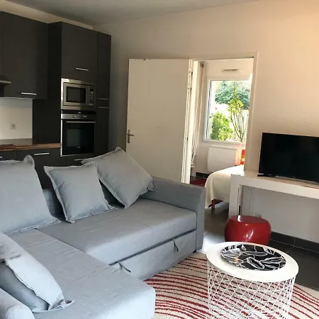 Superbe Deux Pieces Vue Avec Jardin Apartman *